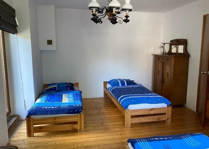 Dom Sarnia Z 4 Sypialniami Holiday home *